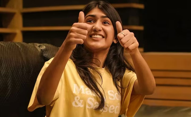 വിജയ്സേതുപതിയുടെ ജോഡിയായി 'സർവ്വം മായ' ഫെയിം റിയാ ഷിബു