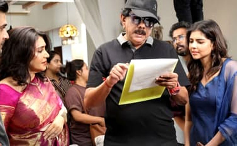 നീണ്ട ഇടവേളയ്ക്ക് ശേഷം ലിസി വീണ്ടും ക്യാമറയ്ക്ക് മുന്നിൽ; പ്രിയദർശന്റെ സംവിധാനത്തിൽ മകൾ കല്യാണിയോടൊപ്പം